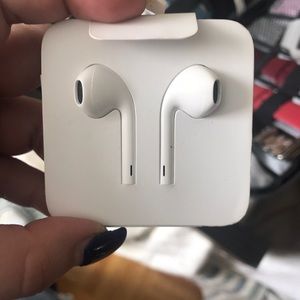iPhone EarPods